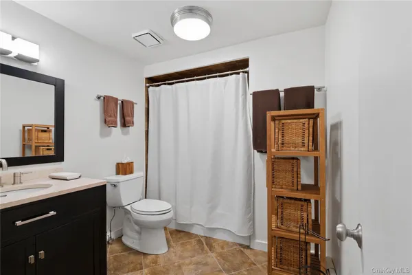 $1,695,000 | 13 Zeck Court, Suffern, NY 10901