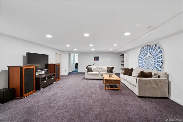 $1,695,000 | 13 Zeck Court, Suffern, NY 10901