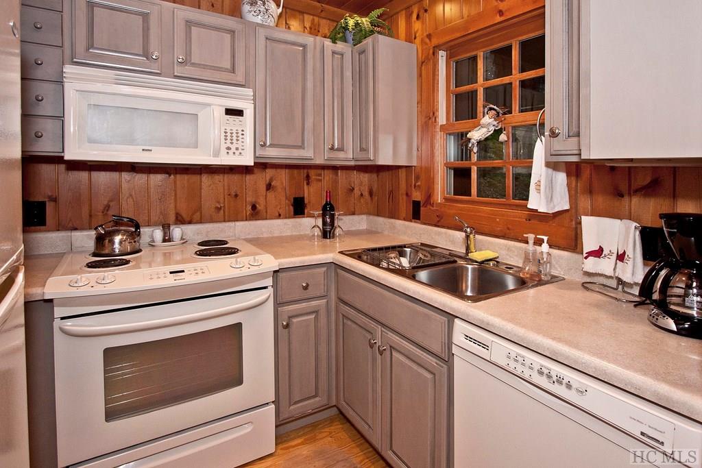81 South Old Walhalla Road Highlands, NC 28741 - Photo 24 of 49 Gallery Image 24