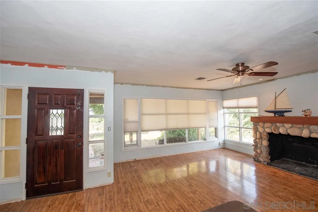 9007 West Lilac Road Escondido, CA 92026 - Photo 5 of 13 Gallery Image 5