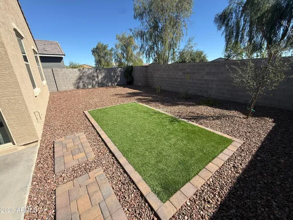 $2,095 | 22845 North 126th Lane, Sun City West, AZ 85375