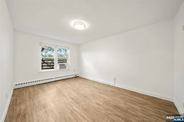 $475,000 | 2200 Center Avenue, Unit D1, Fort Lee, NJ 07024