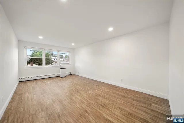 $475,000 | 2200 Center Avenue, Unit D1, Fort Lee, NJ 07024