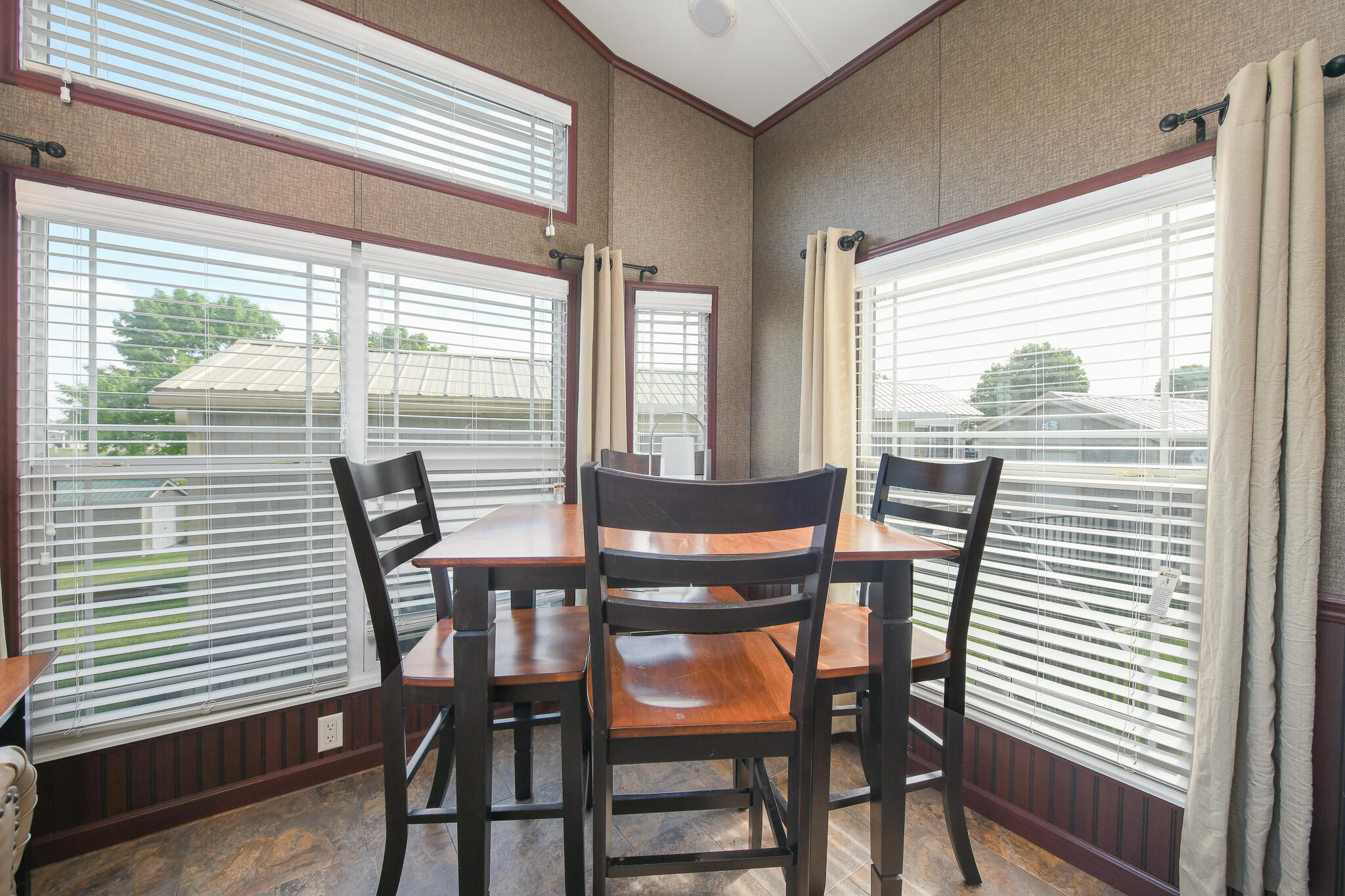 11195 Twp Road, Unit 372 Lakeview, OH 43331 - Photo 6 of 31