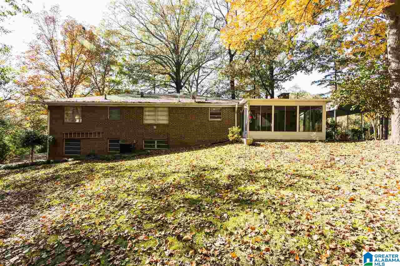 627 4th Avenue Pleasant Grove, AL 35127 - Photo 7 of 37