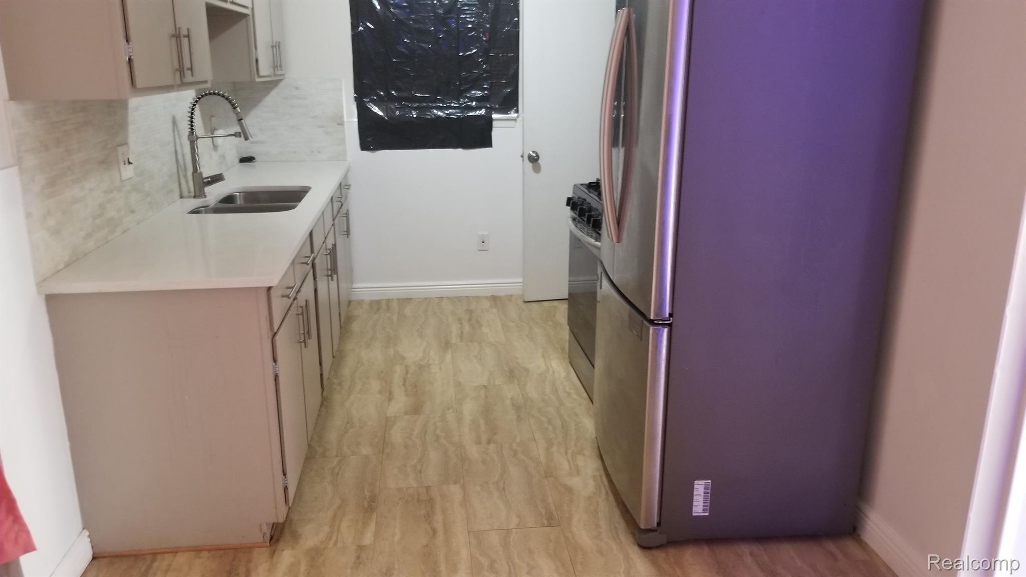 8358 Harding Street Center Line, MI 48015 - Photo 17 of 23 Gallery Image 17