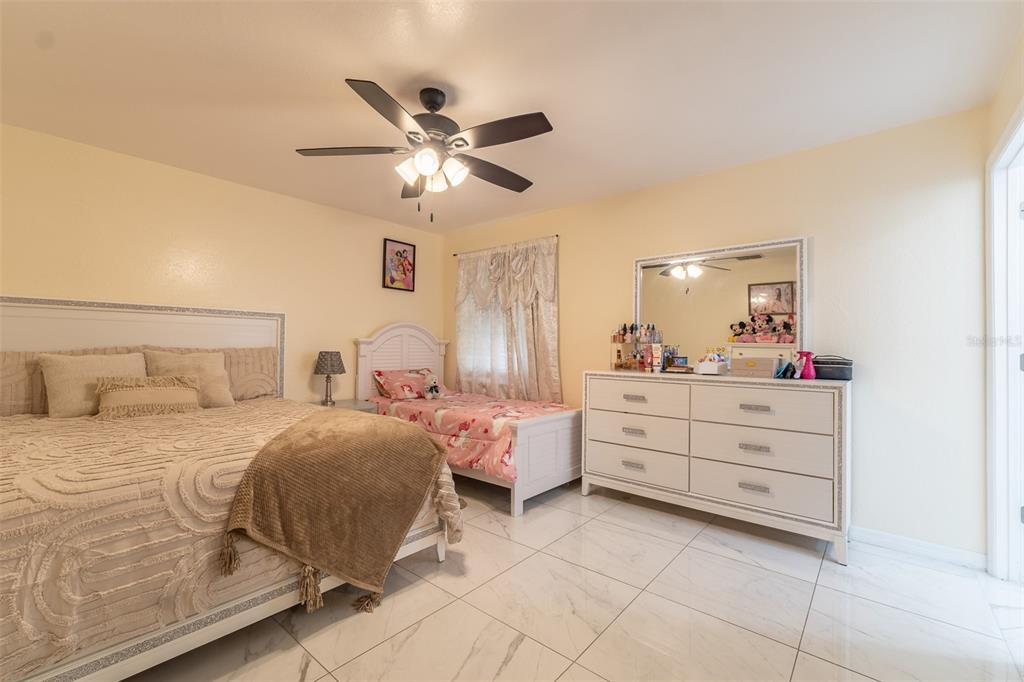 930 Hicks Road Lakeland, FL 33813 - Photo 11 of 22