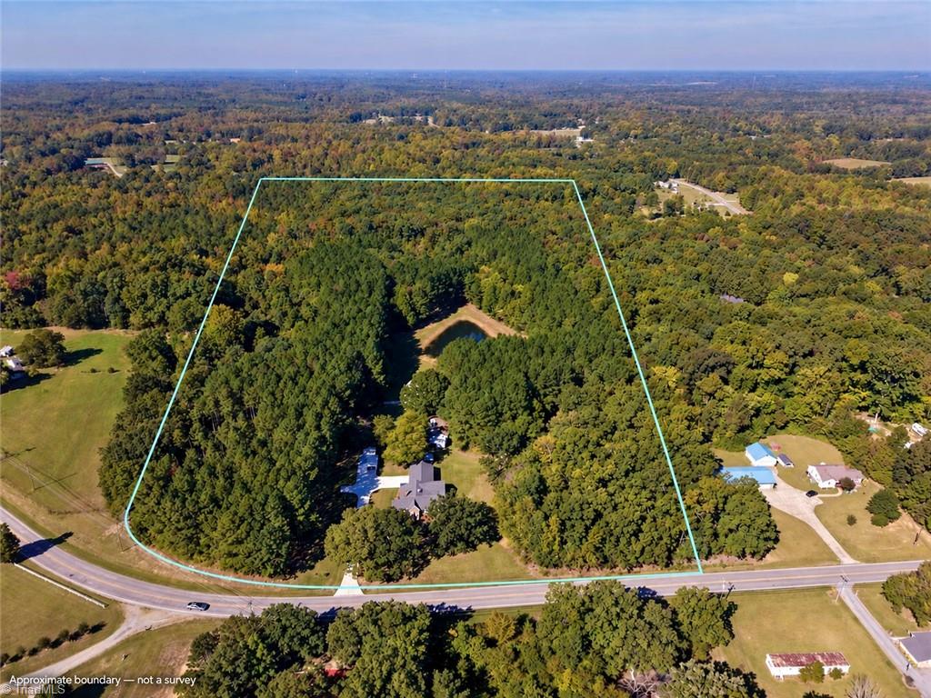 1036 Cunningham Road Thomasville, NC 27360 - Photo 45 of 47 Gallery Image 45