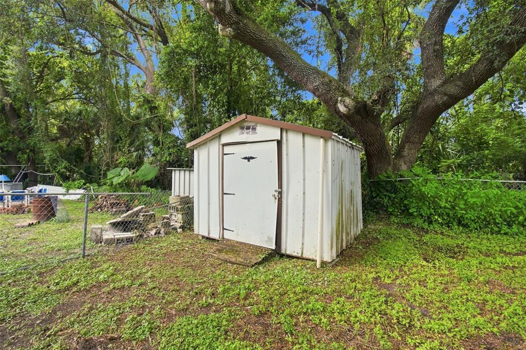 8823 East Millpoint Road Riverview, FL 33578 - Photo 30 of 31 Gallery Image 30