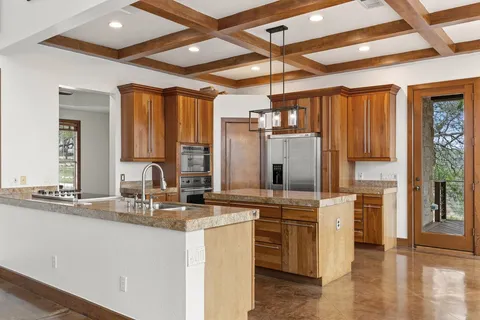 $799,900 | 17708 North Street, Lago Vista, TX 78645