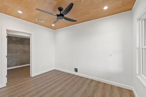 $799,900 | 17708 North Street, Lago Vista, TX 78645