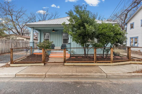 $3,500 | 84 Waller Street, Austin, TX 78702