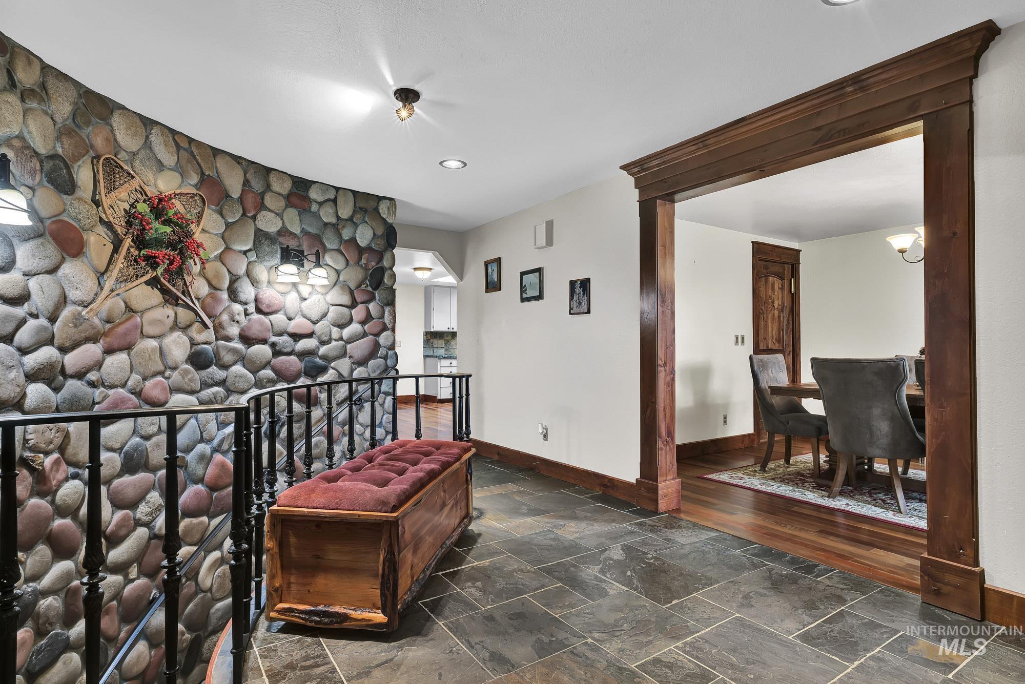 457 East Beacon Light Road Eagle, ID 83616 - Photo 6 of 45 Gallery Image 6