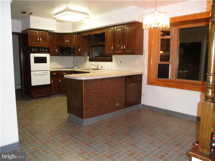 14 Little Mill Road Laurel Springs, NJ 08021 - Photo 9 of 23 Kitchen