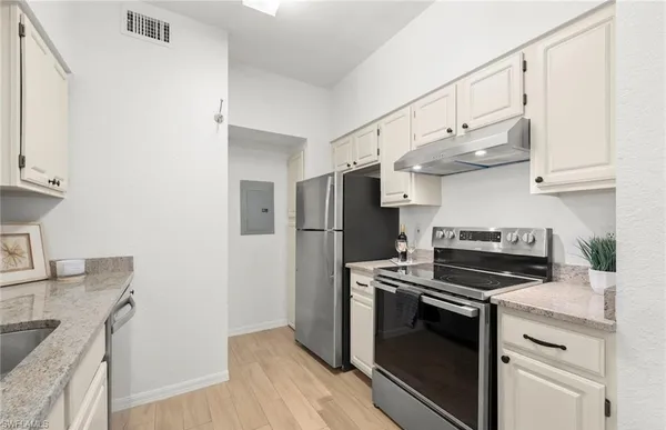 $1,600 | 23500 Walden Center Drive, Unit 206, Estero, FL 34134