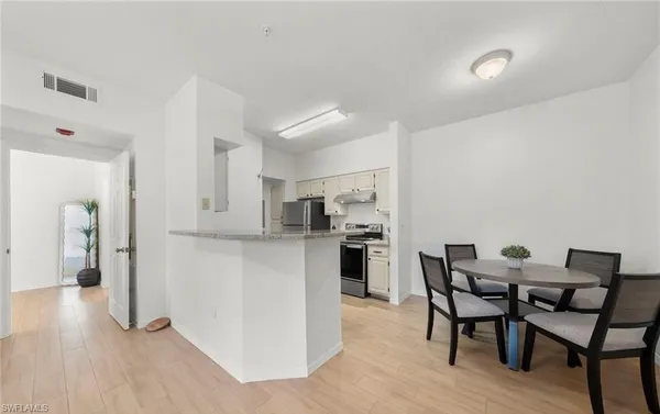 $1,600 | 23500 Walden Center Drive, Unit 206, Estero, FL 34134