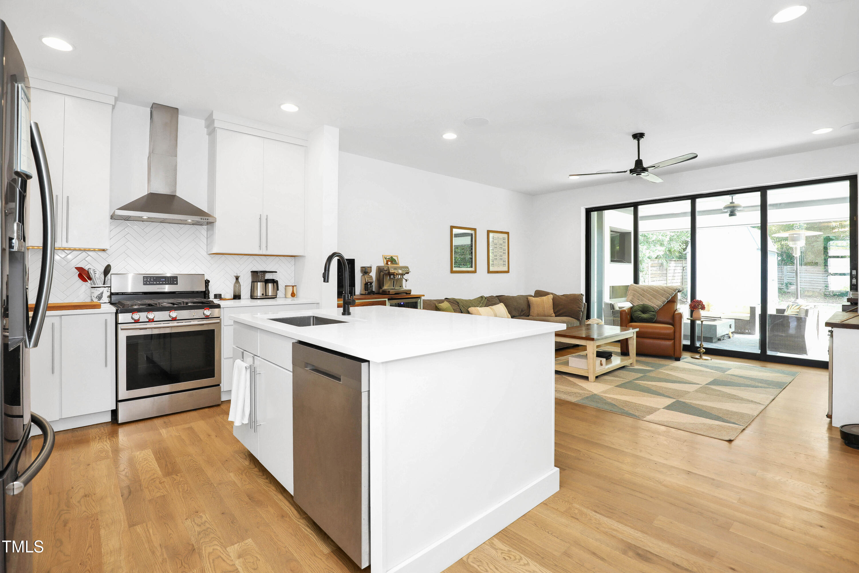 915 South State Street Raleigh, NC 27601 - Photo 12 of 51 12