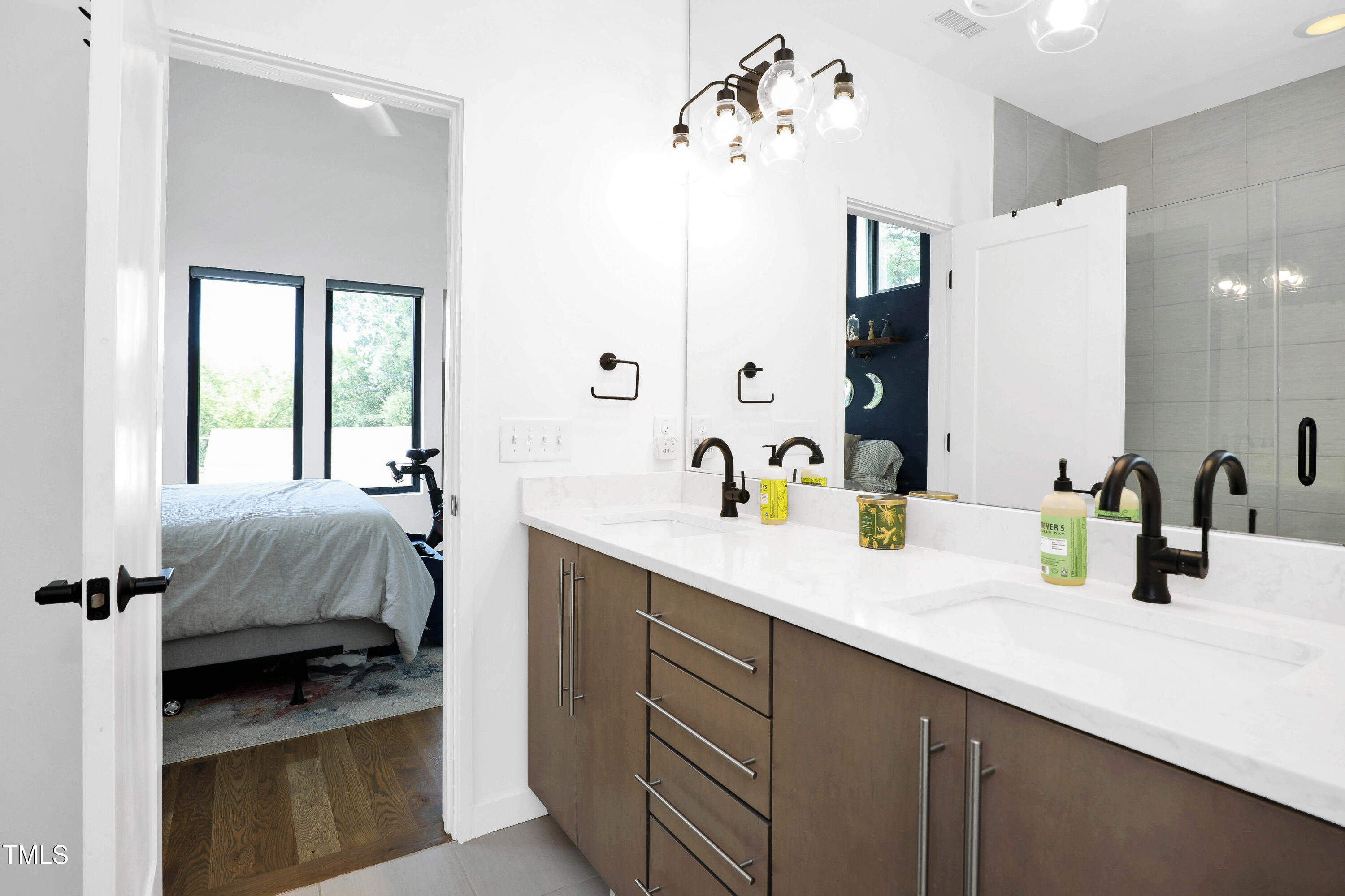 915 South State Street Raleigh, NC 27601 - Photo 27 of 51 27