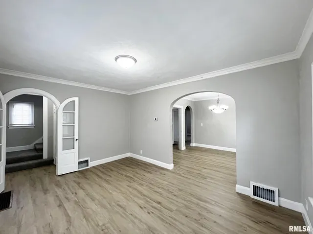 $179,900 | 3923 North Illinois Avenue, Peoria Heights, IL 61616