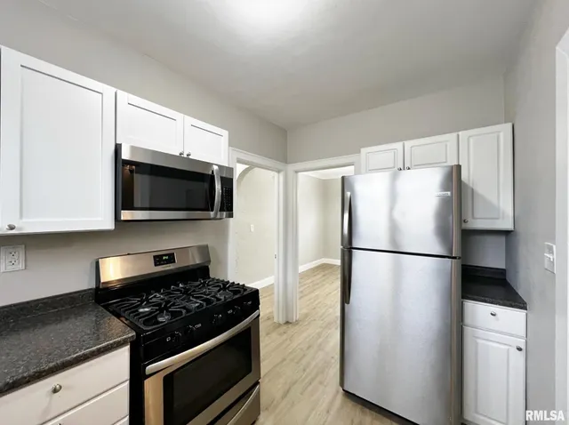 $179,900 | 3923 North Illinois Avenue, Peoria Heights, IL 61616