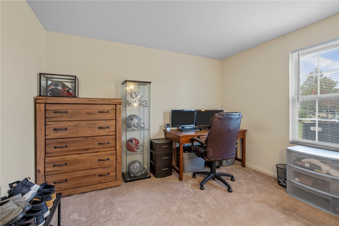 169 West View Road Middletown, RI 02842 - Photo 12 of 24 Gallery Image 12