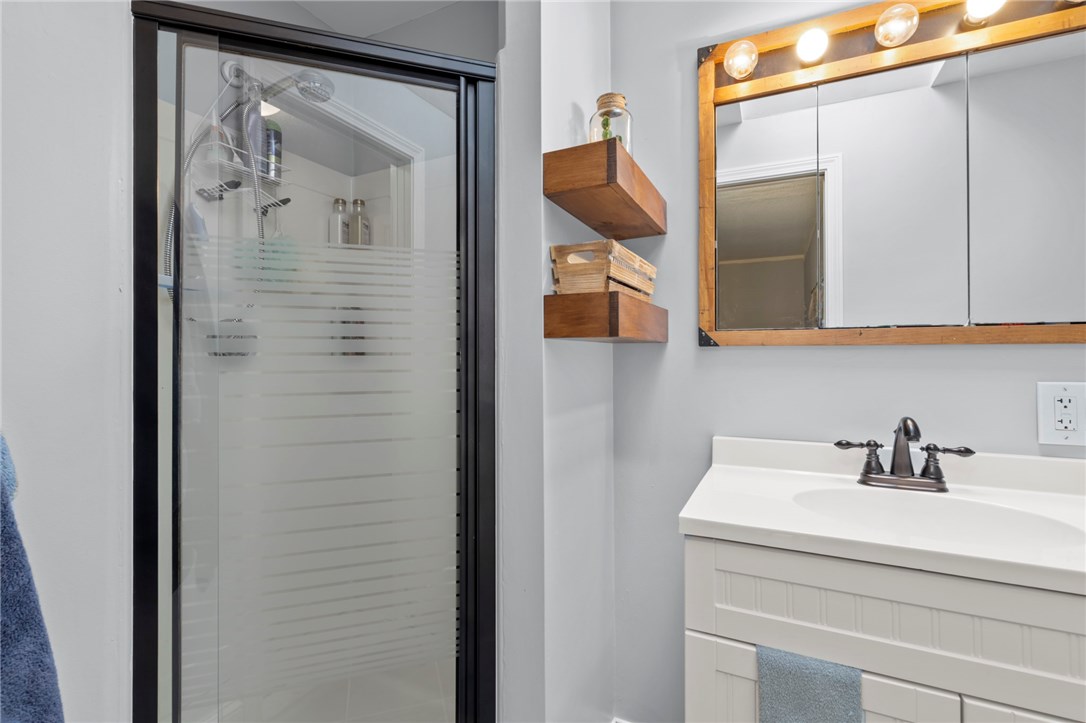 169 West View Road Middletown, RI 02842 - Photo 19 of 24 Gallery Image 19