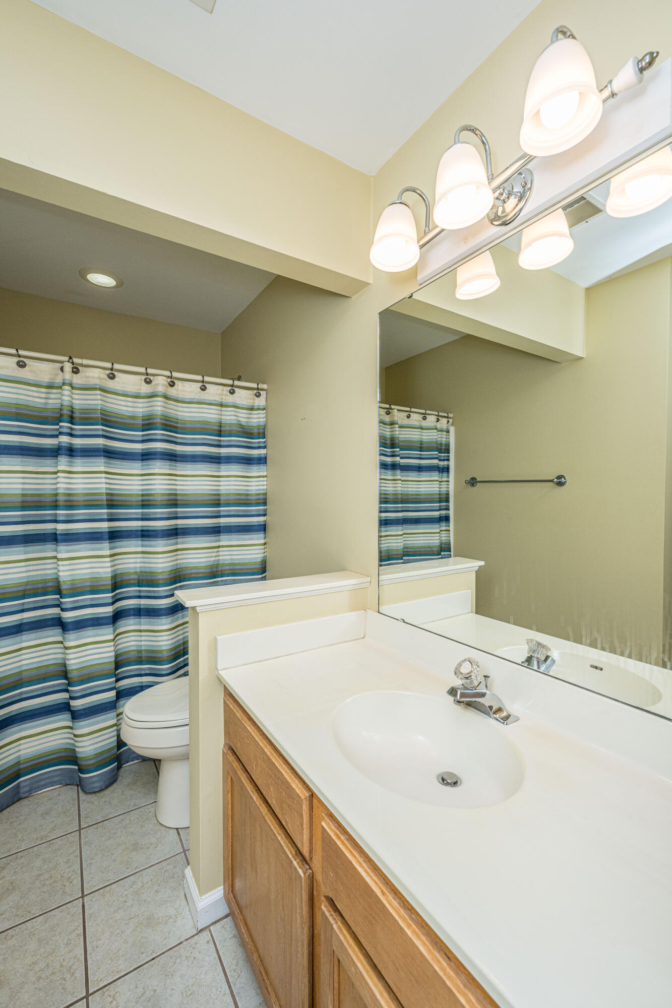 2717 Merwether Lane Mount Pleasant, SC 29466 - Photo 29 of 46 2717MerwetherLane043