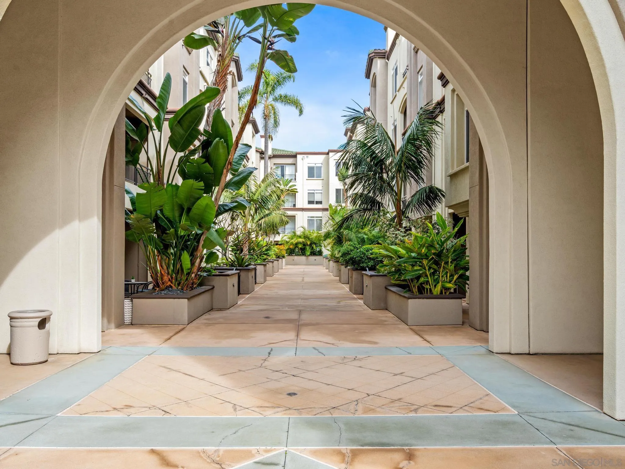 9263 Regents Road, Unit B302 La Jolla, CA 92037 - Photo 13 of 30