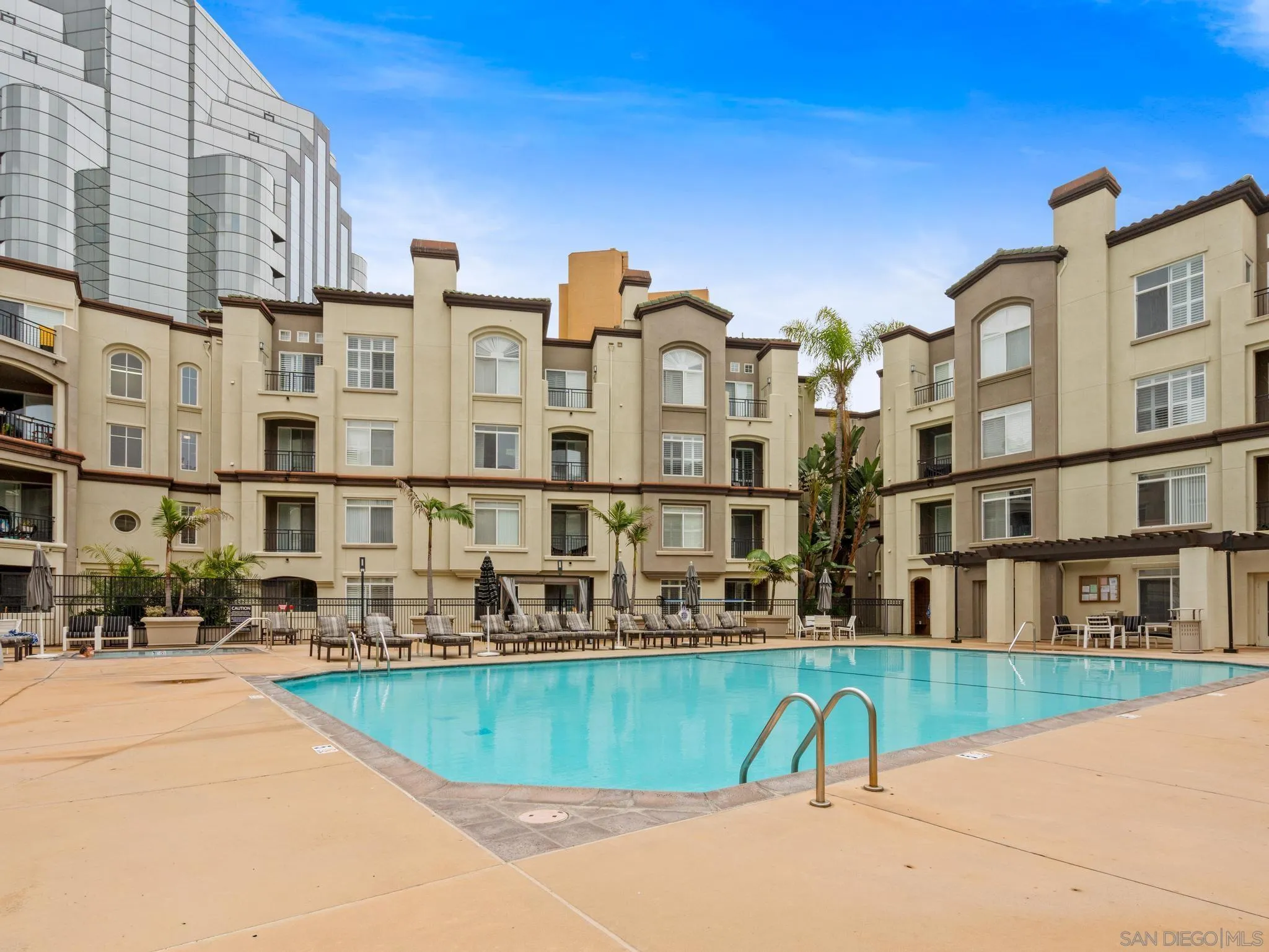 9263 Regents Road, Unit B302 La Jolla, CA 92037 - Photo 18 of 30