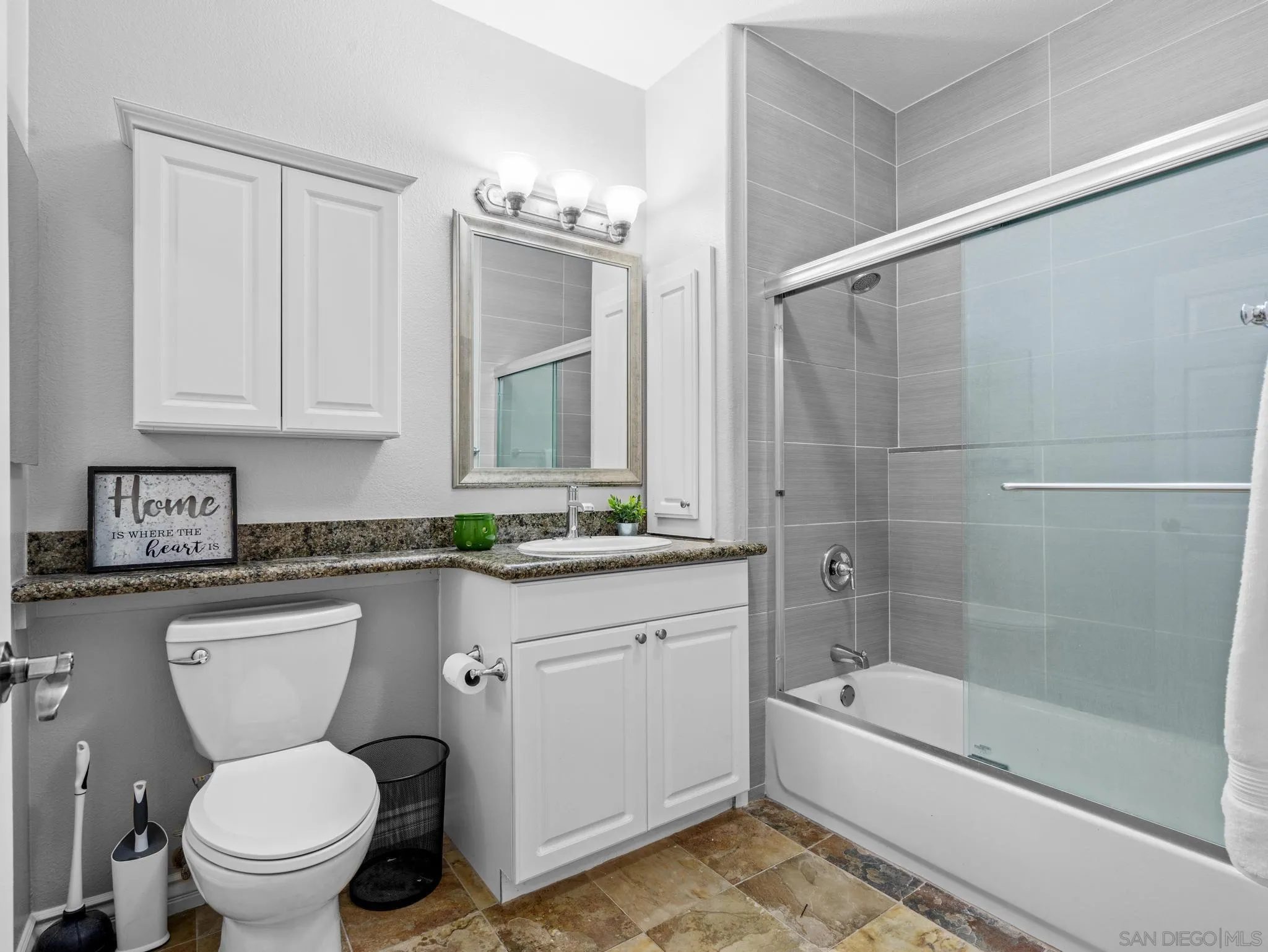 9263 Regents Road, Unit B302 La Jolla, CA 92037 - Photo 10 of 30