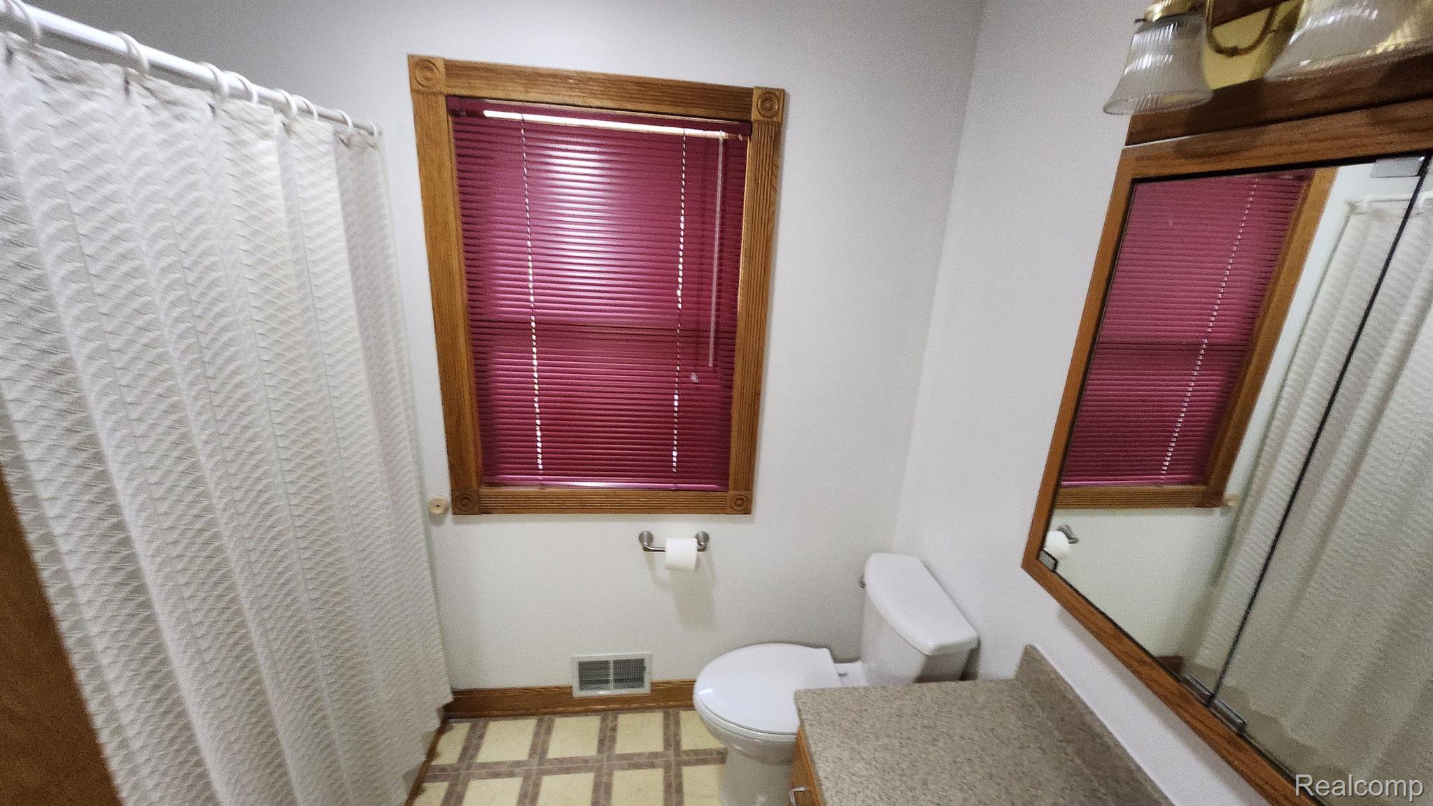 4347 Old Carriage Road Flint, MI 48507 - Photo 14 of 40 Gallery Image 14