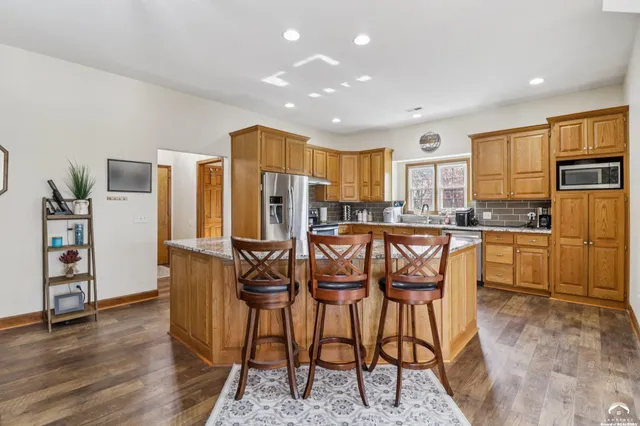 $939,000 | 1053 East 1479th Road, Lawrence, KS 66046