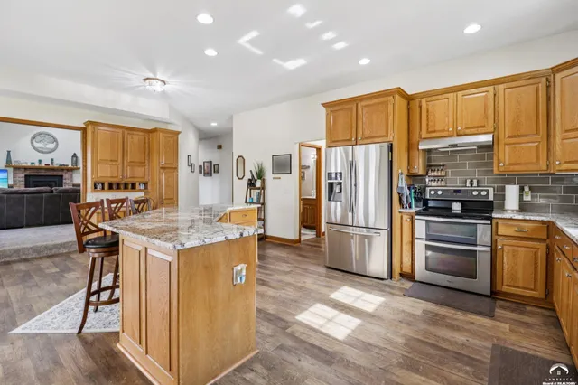 $939,000 | 1053 East 1479th Road, Lawrence, KS 66046