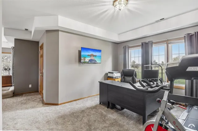 $939,000 | 1053 East 1479th Road, Lawrence, KS 66046