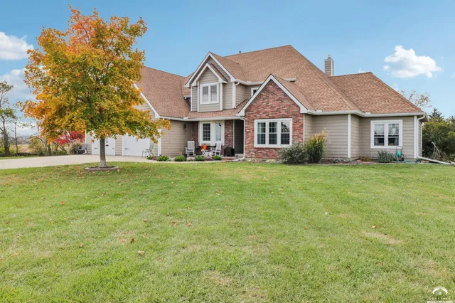 $939,000 | 1053 East 1479th Road, Lawrence, KS 66046