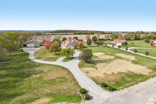 $939,000 | 1053 East 1479th Road, Lawrence, KS 66046