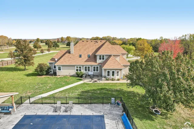 $939,000 | 1053 East 1479th Road, Lawrence, KS 66046