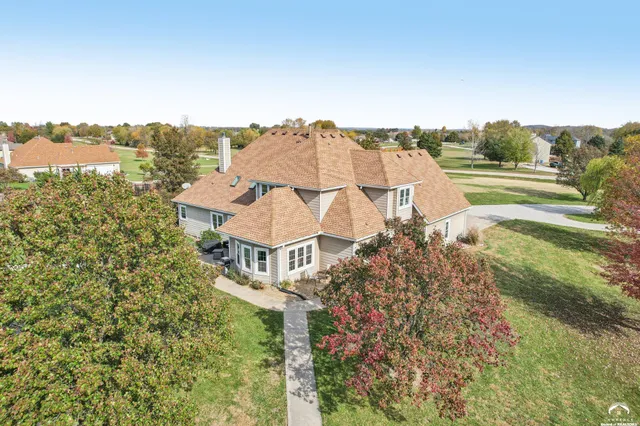 $939,000 | 1053 East 1479th Road, Lawrence, KS 66046
