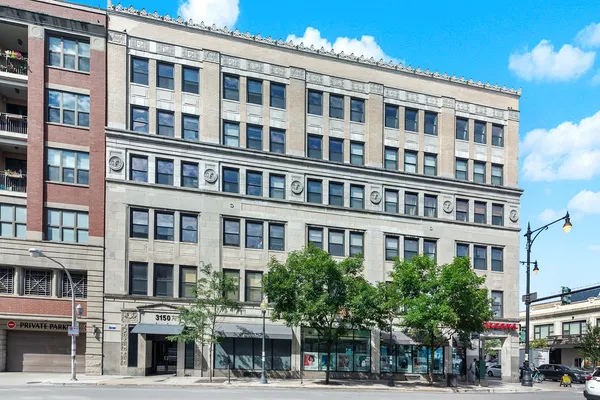 $2,700 | 3150 North Sheffield Avenue, Unit 403, Chicago, IL 60657