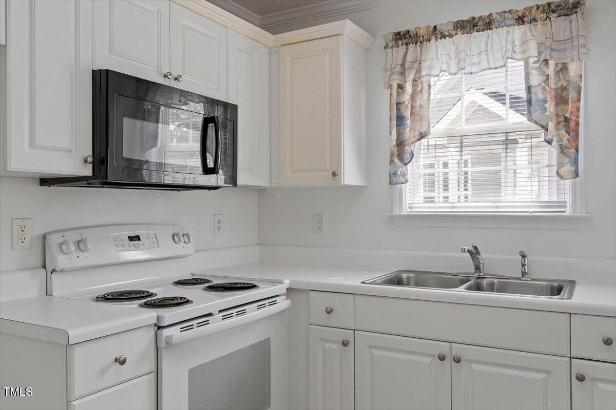 7201 Spanglers Spring Way Raleigh, NC 27610 - Photo 6 of 25 7201 Spanglers Spring Way