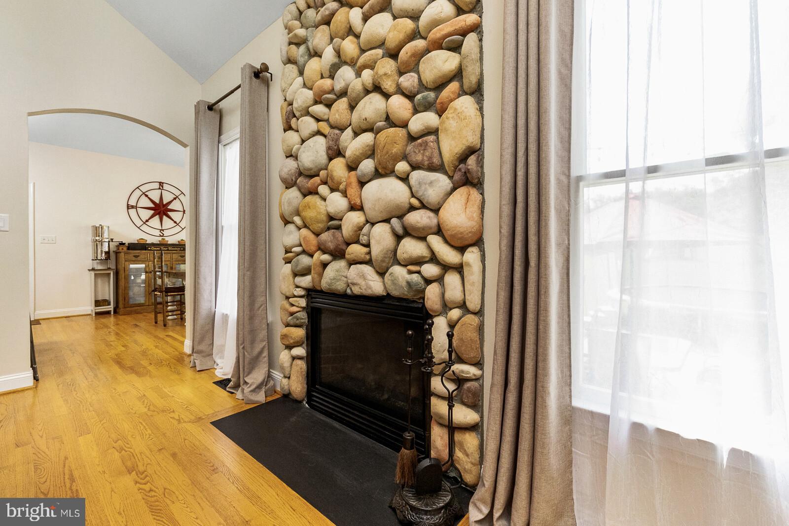 43699 Spinks Ferry Road Leesburg, VA 20176 - Photo 12 of 37 Gallery Image 12