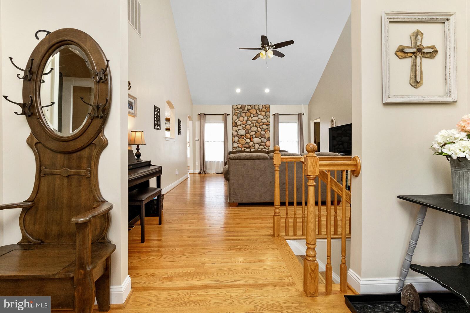 43699 Spinks Ferry Road Leesburg, VA 20176 - Photo 7 of 37 Gallery Image 7