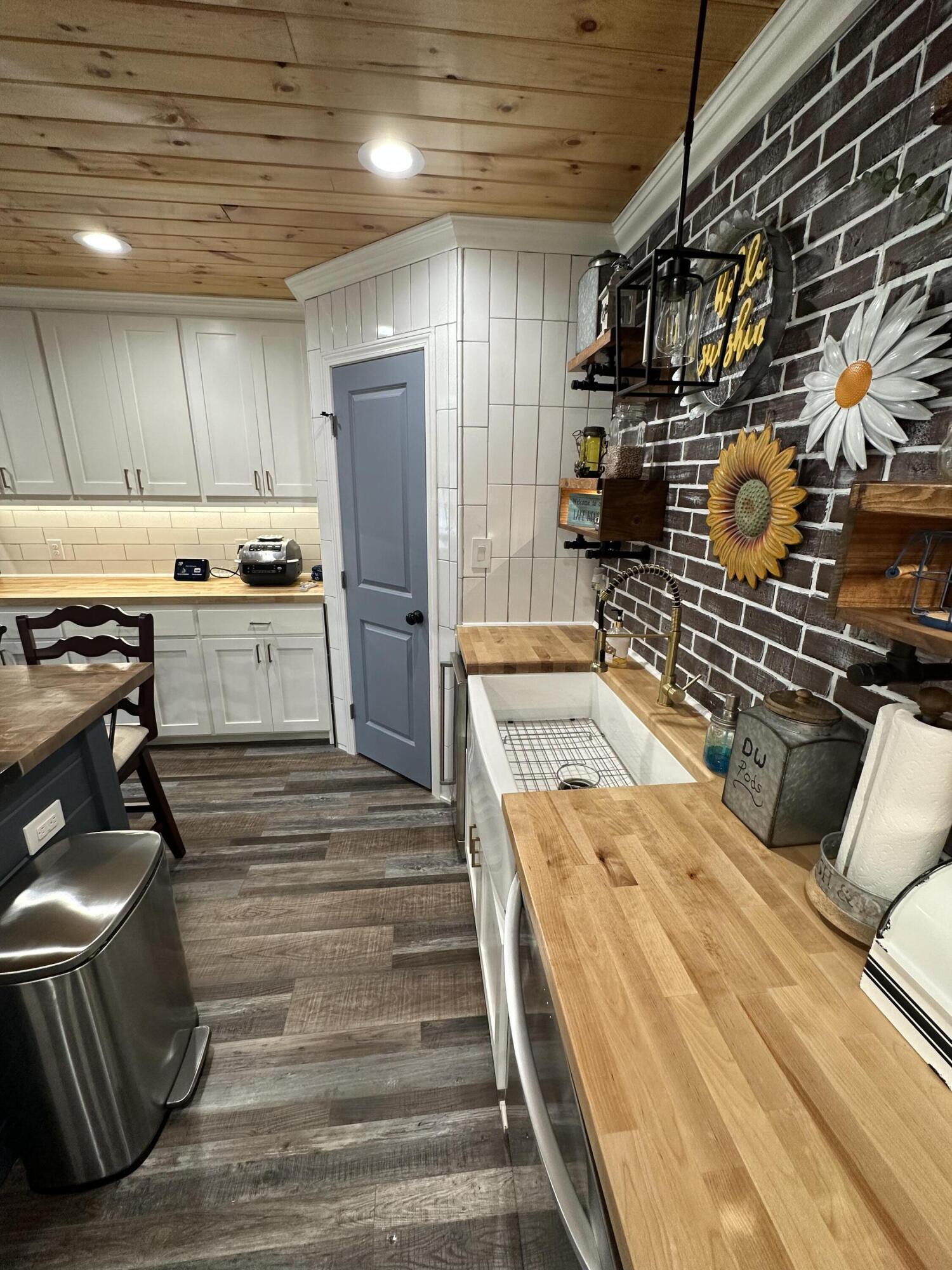 97 West Smith Pond Road Millinocket, ME 04462 - Photo 19 of 72 7566FB46-B83A-46B5-816E-52DDF529FF92