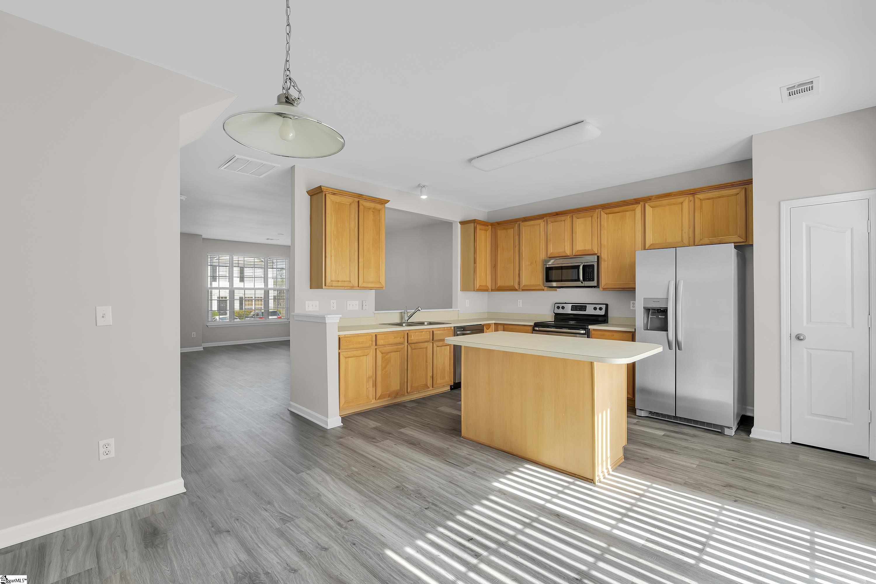 310 Cumulus Court Greer, SC 29650 - Photo 5 of 20