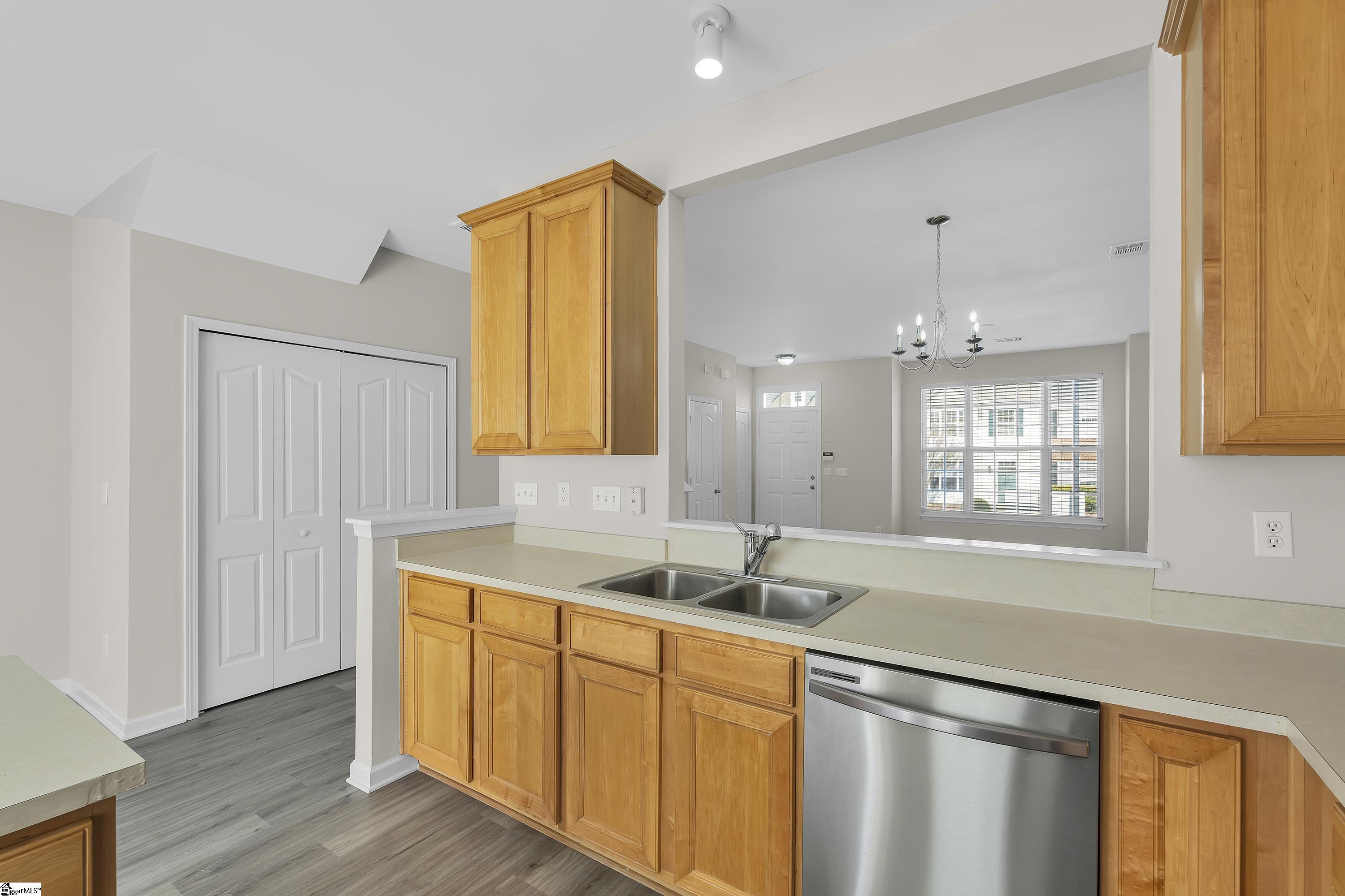 310 Cumulus Court Greer, SC 29650 - Photo 7 of 20