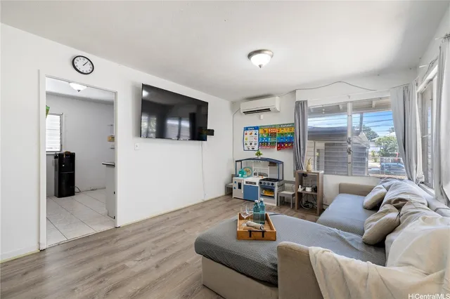 $1,149,000 | 1457 Kokea Street, Honolulu, HI 96817