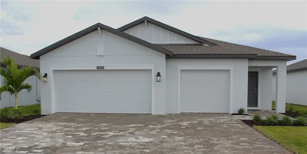 $329,990 | 257 Moonlit Lk Trail, Lehigh Acres, FL 33974