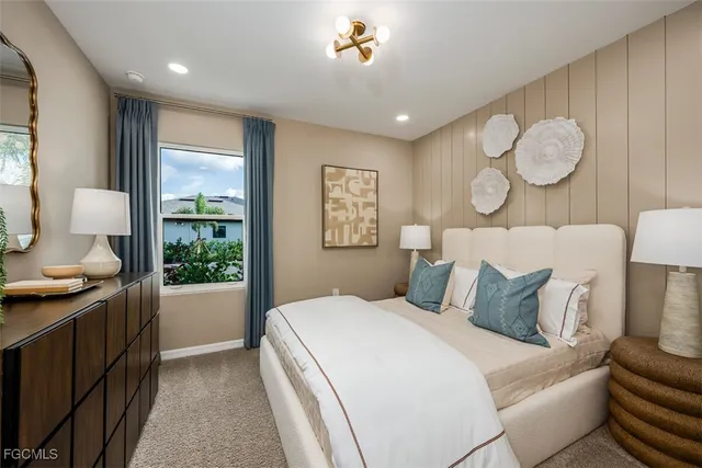 $349,990 | 257 Moonlit Lk Trail, Lehigh Acres, FL 33974