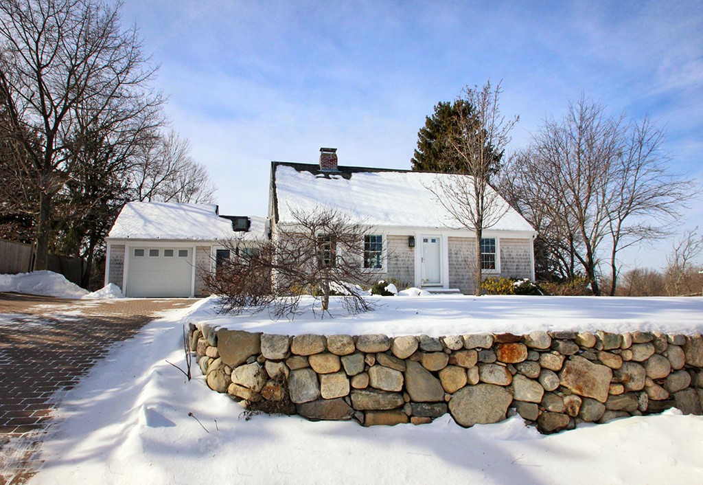 188 High Road Newbury, MA 01951 - Photo 1 of 23 Gallery Image 1
