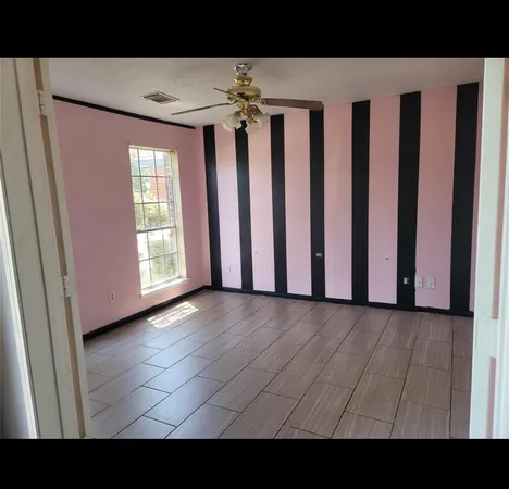 $2,800 | 5322 Golden Stream Drive, Houston, TX 77066